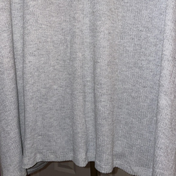 Gray Terra & Sky Lightweight Sweater - Size 3X (24W/26W) - Picture 6 of 10